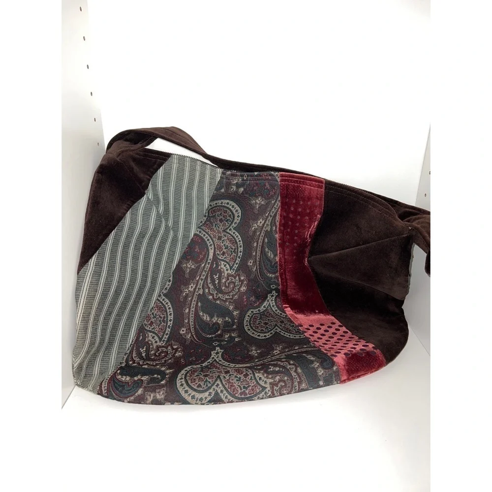 Koos OF COURSE Paisley Print Velvet Handbag